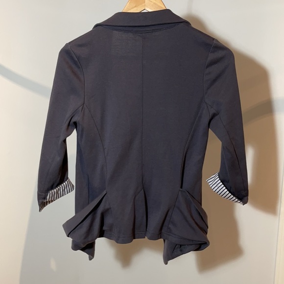 Soft Grey Blazer - Picture 4 of 6